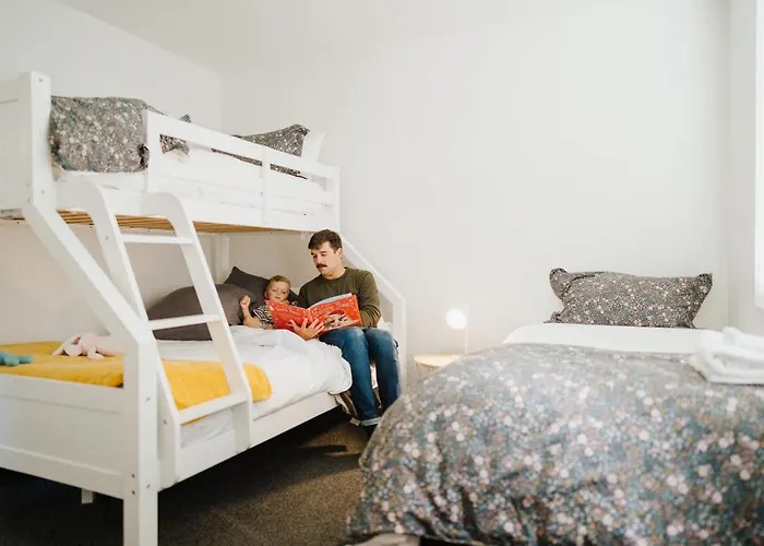 Ferienhaus Stow 4 -charming Space, Just A Stone Throw From *